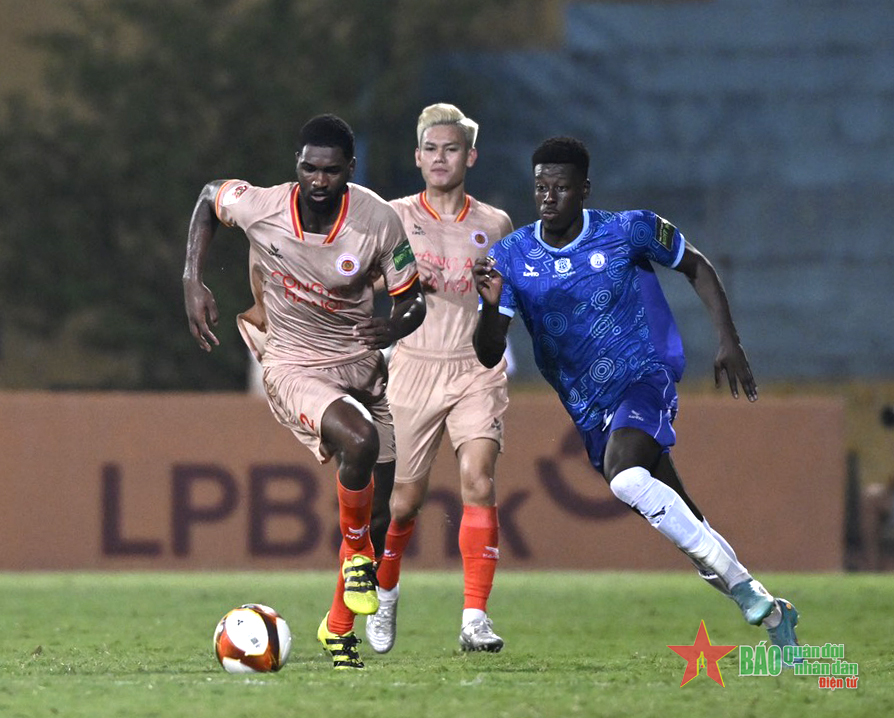 Kết quả vòng 10 V-League: Công an Hà Nội chia điểm với Khánh Hòa